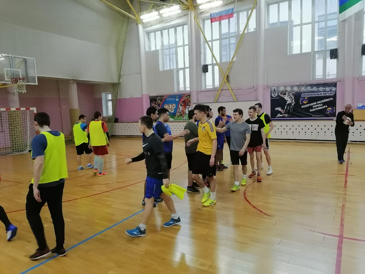 Pitirim Sorokin Syktyvkar State University foreign students played football with the team of Syktyvkar Forest Institute